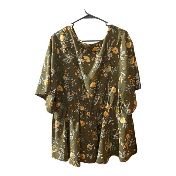 BloomChic Top - Picture 2 of 3